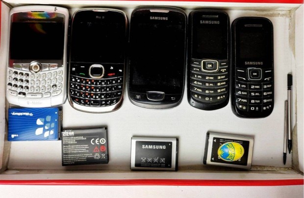 Retro mobiltelefon csomag