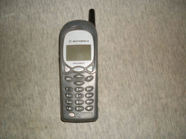 Retr mobiltelefonok