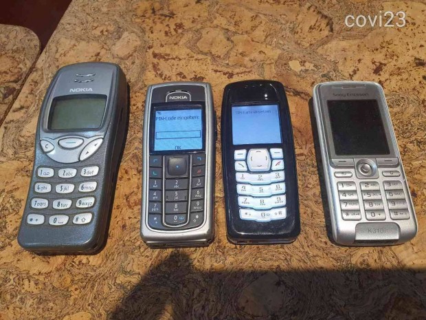 Retro mobiltelefonok tltk csak egyben Nokia, Sony Ericsson szocrel