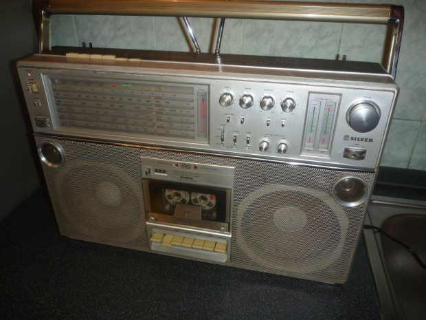 Retro nagy Boombox Silver ST858 a 80-as vek elejbl