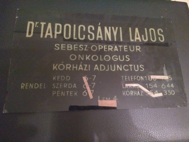 Retro orvosi kórházi rendelő névtábla fali üveg tábla