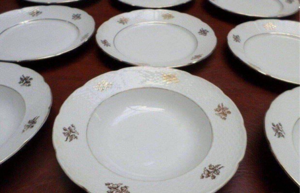 Retro porcelán tányér készlet