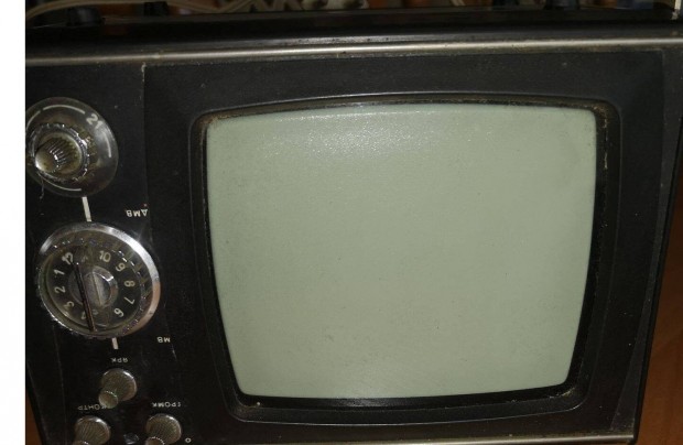 Retr rgi szovjet kis kpernys tv