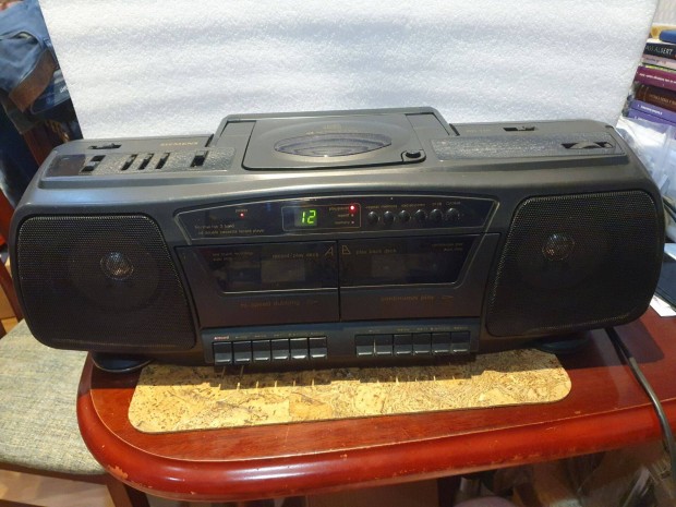 Retro siemens RD 114 G4 rádiósmagnó kazetta boombox sétálómagnó hi-fi