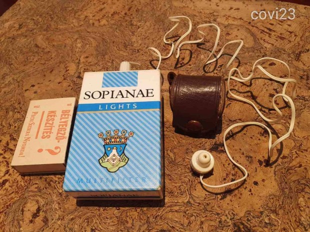 Retro sopianae szofi reklm zsebrdi flhallgatjval cigaretta