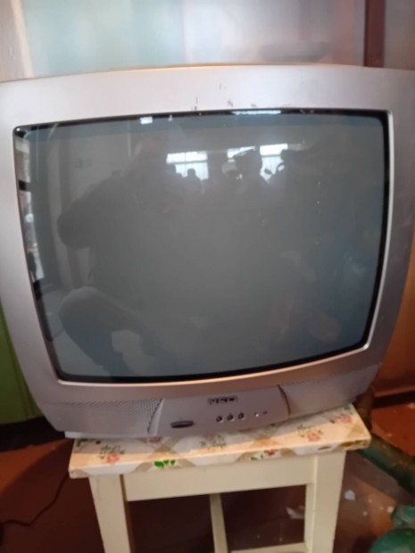 Retro szines tv neo