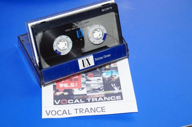 Retr tanya Sony UX 90 chrom magn kazetta Vocal trance buli dizsi