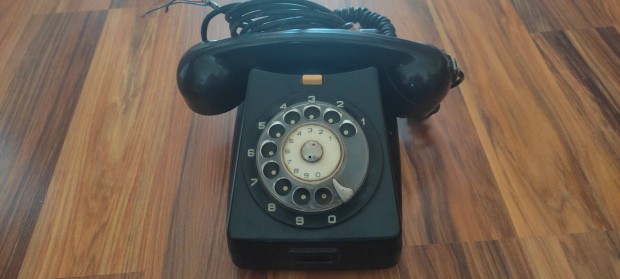 Retro trcss telefon