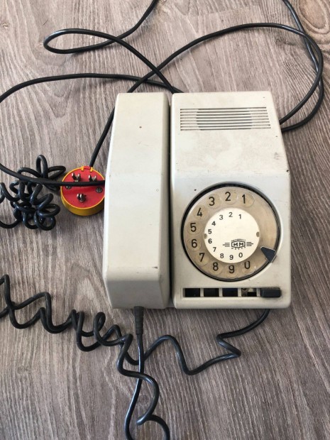 Retro trcss telefon elad