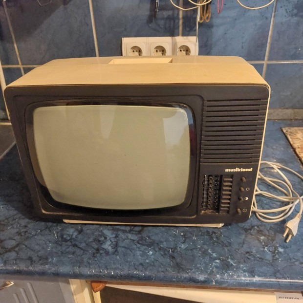 Retro tv ndk-s musikland 2500.-ft