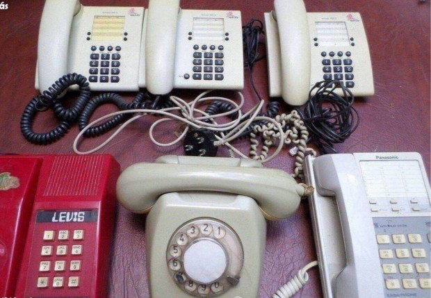 Retro vezetkes telefon gyjtemny