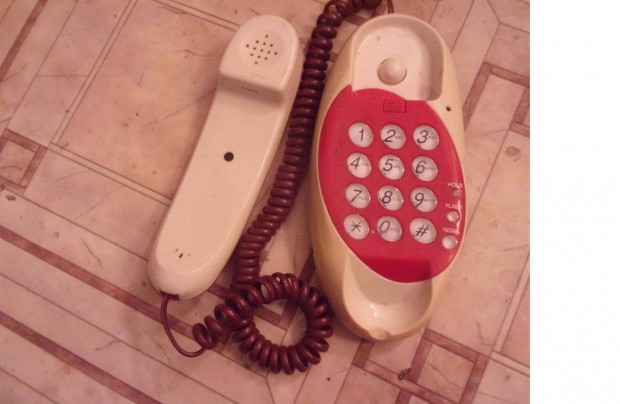 Retro vezetkes telefon hzi telefon jpest kzpont kzelben