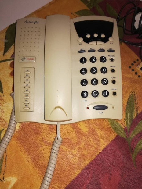 Retr vezetkes telefonok