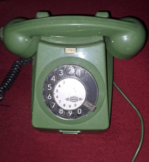 Retro zld trcss telefon,