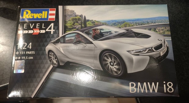 Revell 1:24 BMW i8
