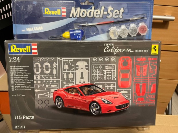 Revell Ferrari California (Close Top) makett 1:24