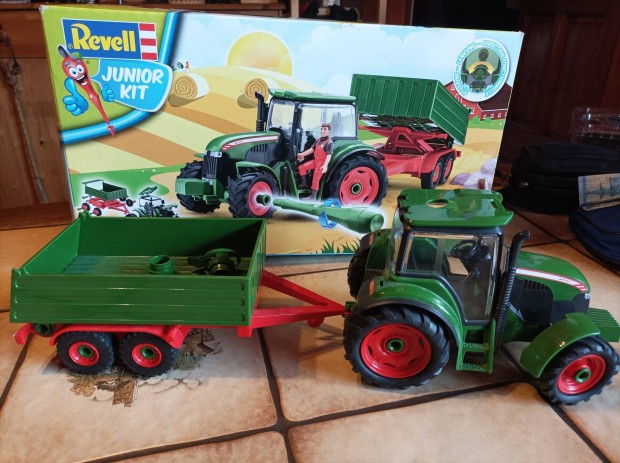 Revell junior kit traktor