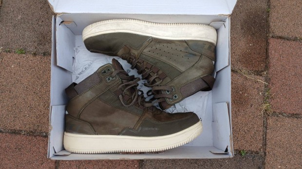 Revit Jefferson motoros cip olivazld-fehr (44)