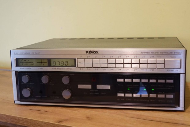 Revox tuner deck B261