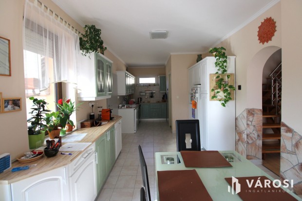 Rezsi �vente 90 ezer? Ez a h�z tudja!