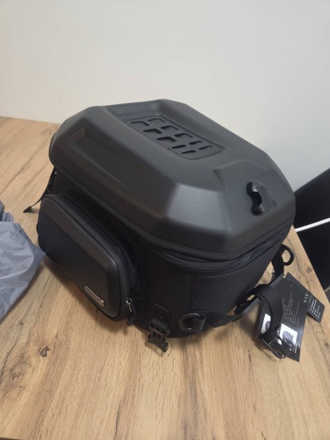 Rhinowalk 23-35L motoros t�ska, �l�st�ska