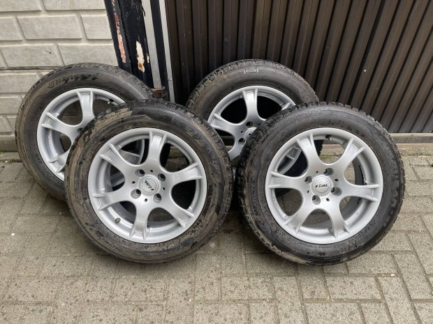 Rial 15" alufelni 4*108 lyukosztású