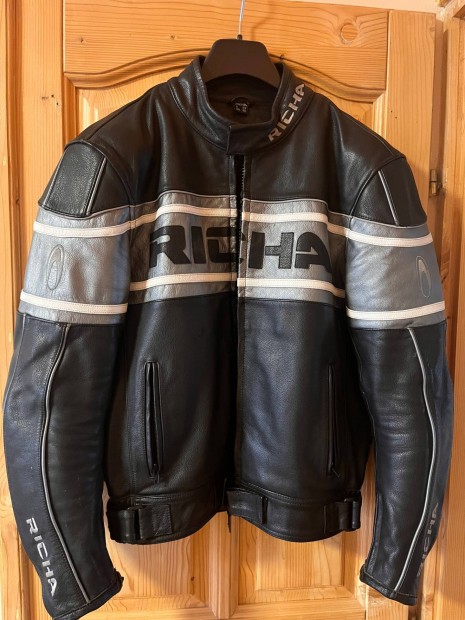 Richa motoros b�rdzseki