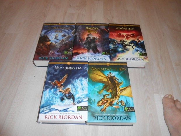 Rick Riordan: Az olimposz hsei 1-5 (kemnytbls)