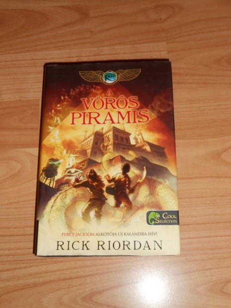 Rick Riordan: Vrs piramis - A Kane krnikk 1