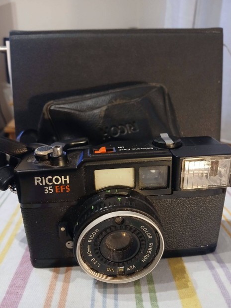 Ricoh 35 EFS kompakt fnykpezgp