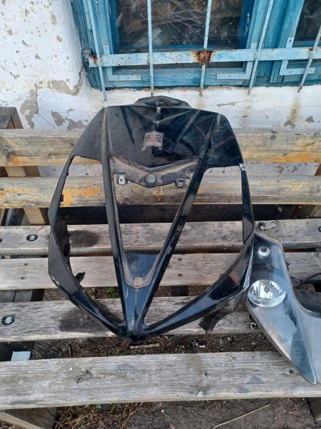 Ride els� idom �s l�mpa kis hib�val