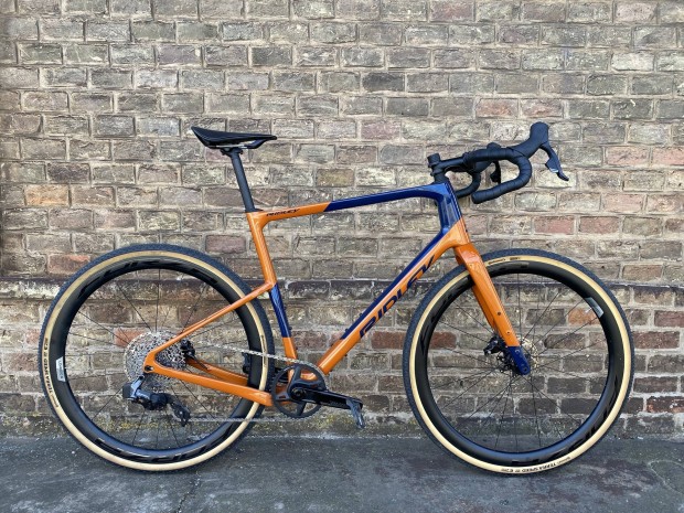 Ridley Kanzo carbon gravel -L- elektromos valtssal, carbon kerekekkel