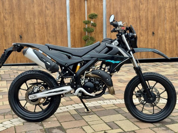 Rieju MRT 2025 Supermoto Black Edition