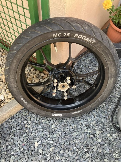 Rieju suppermoto kerék