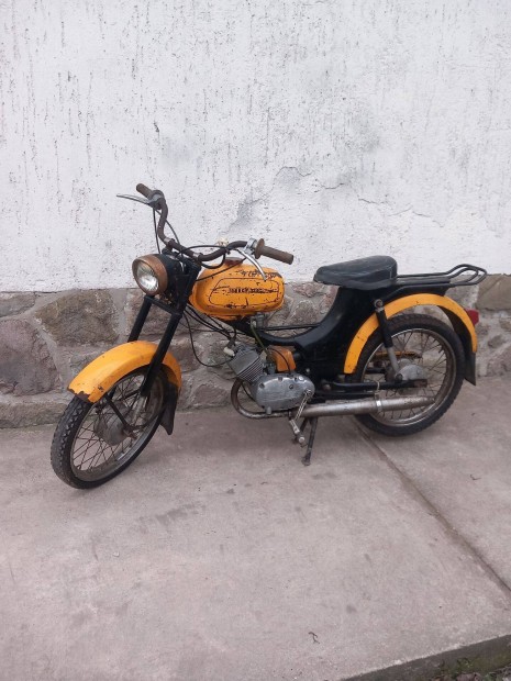 Riga 12 elad� ( k�s�i t�pus )