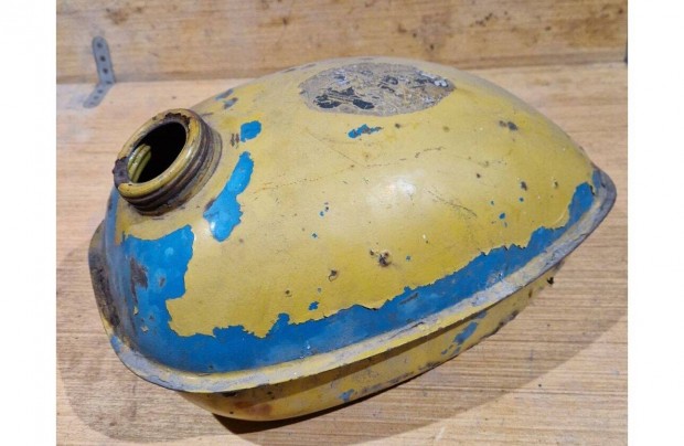 Riga 3 / Riga 4 �zemanyag tank