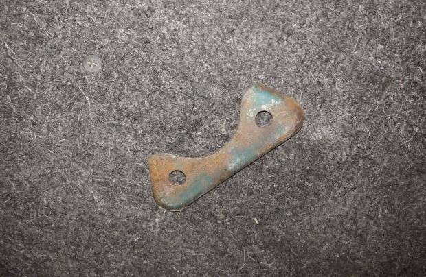 Riga 3 benzintank leszor�t� f�l idom