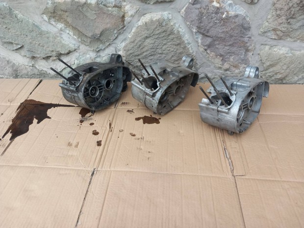 Riga 4 Riga 12 üres motorblokk közepek