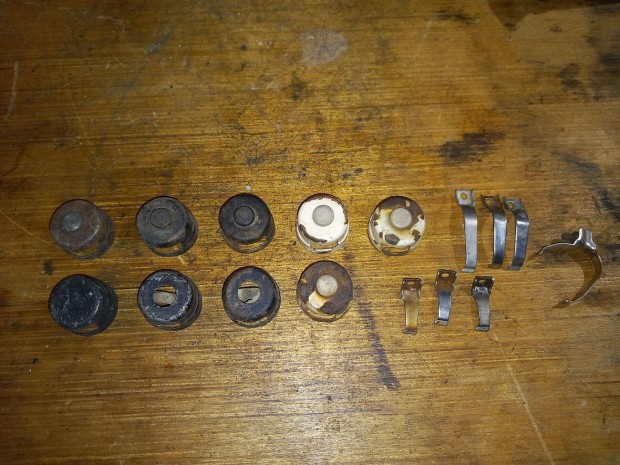 Riga / Verhovina / Izs kapcsol� fedelek �s bilincsek