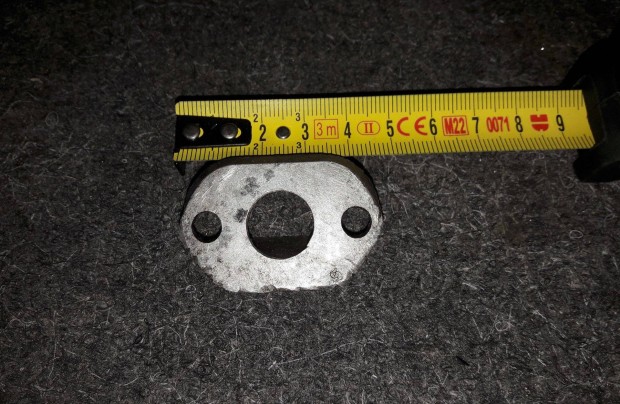 Riga / Verhovina karbur�tor sz�v�csonk henger k�zdarab (keskeny)