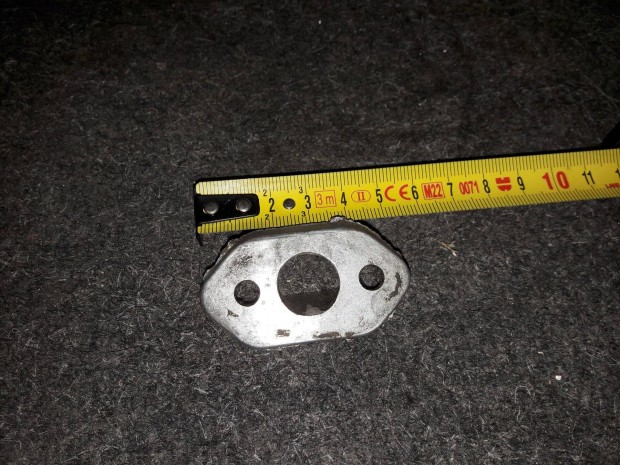 Riga / Verhovina karbur�tor sz�v�csonk henger k�zdarab (sz�les)