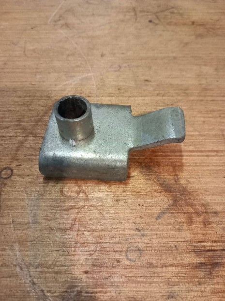 Riga �jszer� h�ts� f�kt�masz