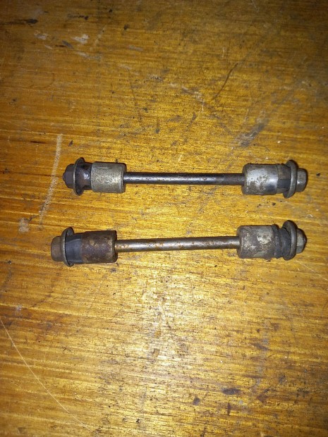 Riga �zemanyag tank lefogat� szett