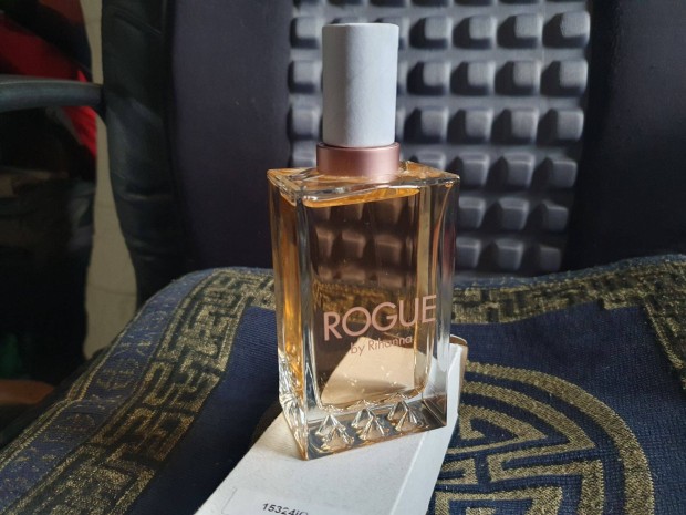 Rihanna Rogue Eau de Parfum 100 ml -ni parfm