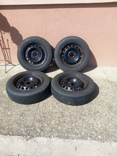 Riken ny�ri gumik felnist�l,165/70 R14 4 db