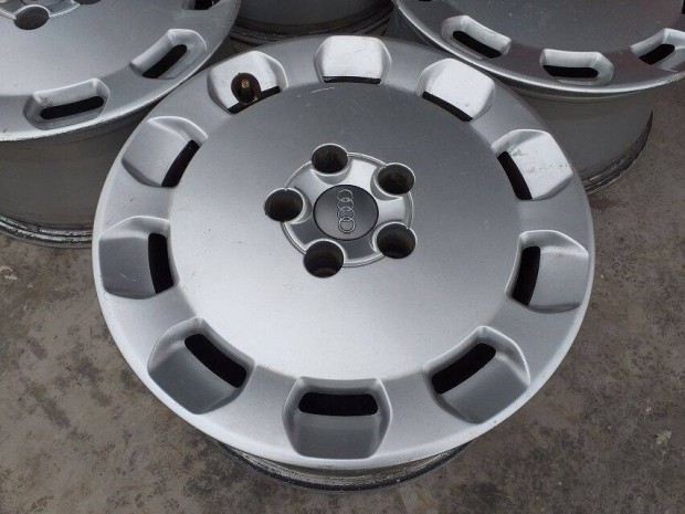Ritka 16" Audi Winter 5x112 gyári alufelni A3 A4 A6 Golf Passat Caddy