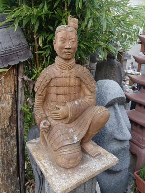 Ritka Kínai katona 72cm Fagyálló műkő Japán kerti szobor