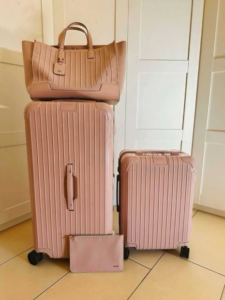 Ritka Rimowa Dusty Pink szett Limitált kiadás, tökéletes állapotban
