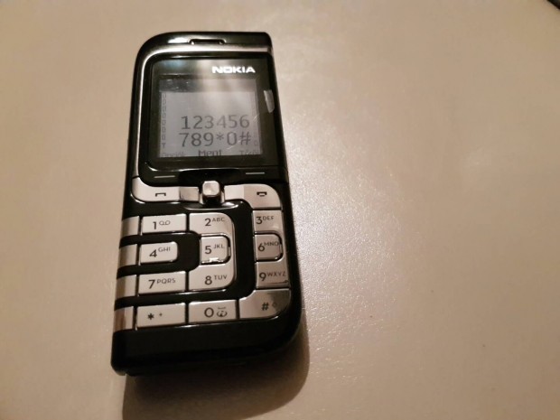 Ritkasg! j Nokia 7260 krtyafggetlen telefon