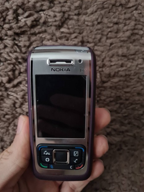 Ritkasg! j Nokia E65 krtyafggetlen telefon